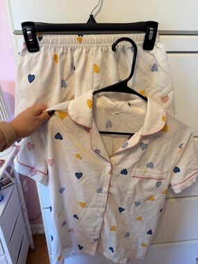 SHEIN Pink Short-Sleeve Heart Print Pajama Set with Blue, Yellow & Peach Hearts